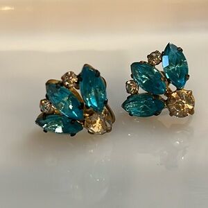 Vintage Czechoslov EARRINGS SCREW BACK